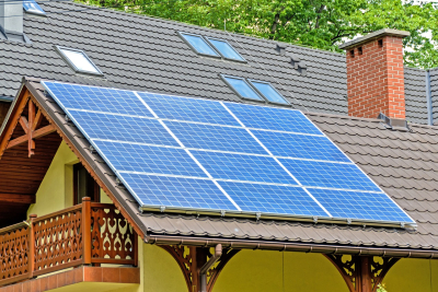 The challenges and opportunities of rooftop solar in Canada